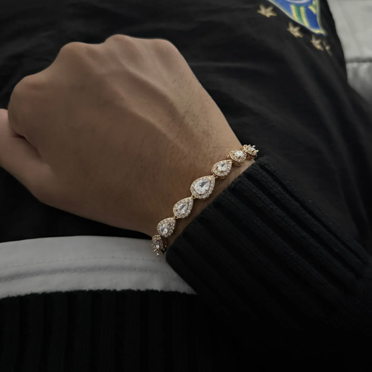 Viral Tear Drop Bracelet